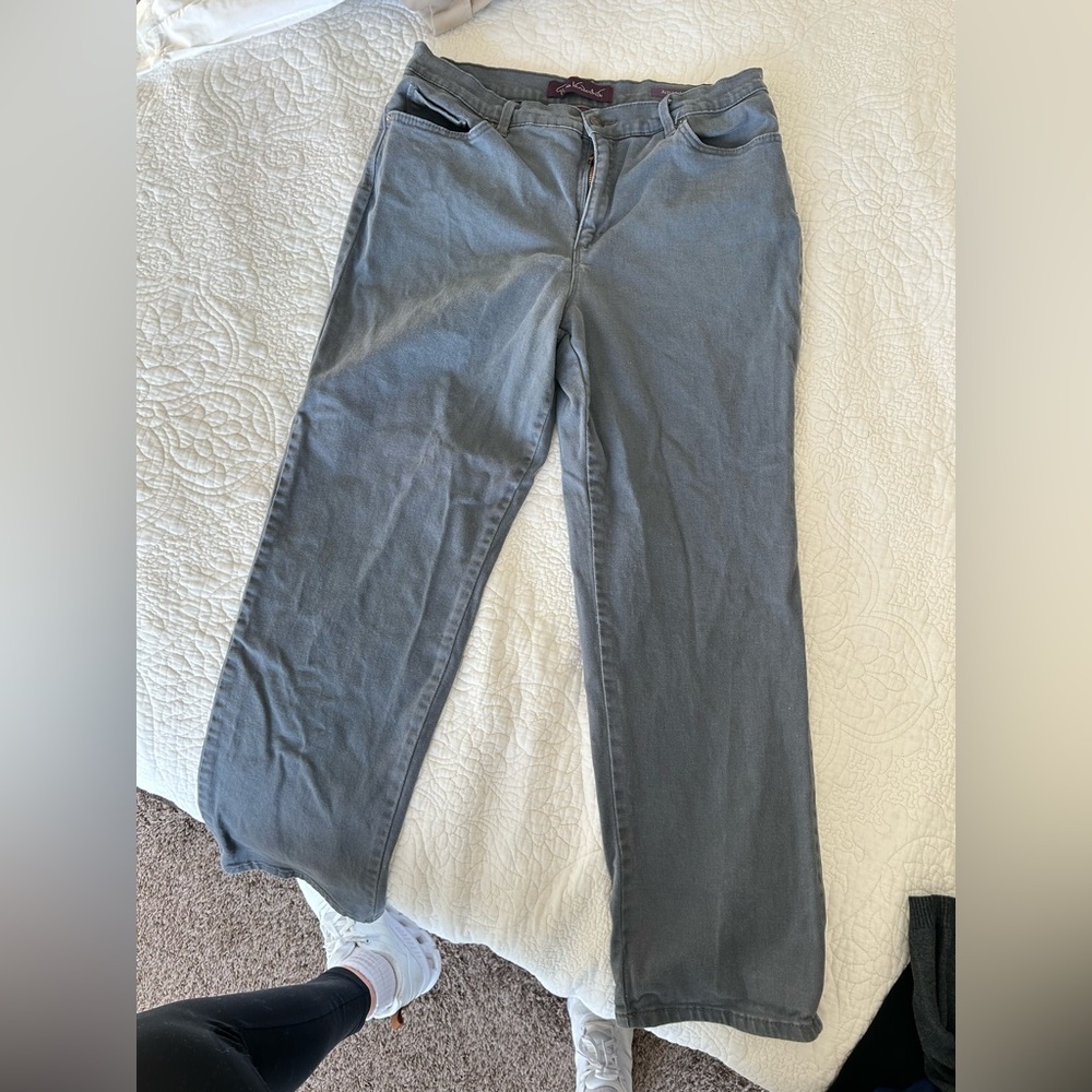 Gloria Vanderbilt Women's Straight Leg Jeans in Gray
